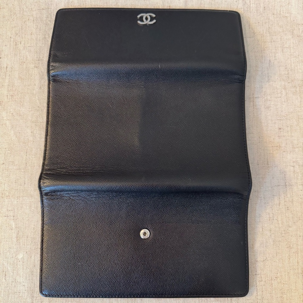Chanel Brilliant CC Black Leather Trifold Wallet - Picture 6 of 16